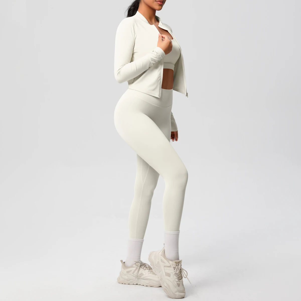 Conjunto Esportivo 3 Peças — Top + Jaqueta + Legging de Alta Performance