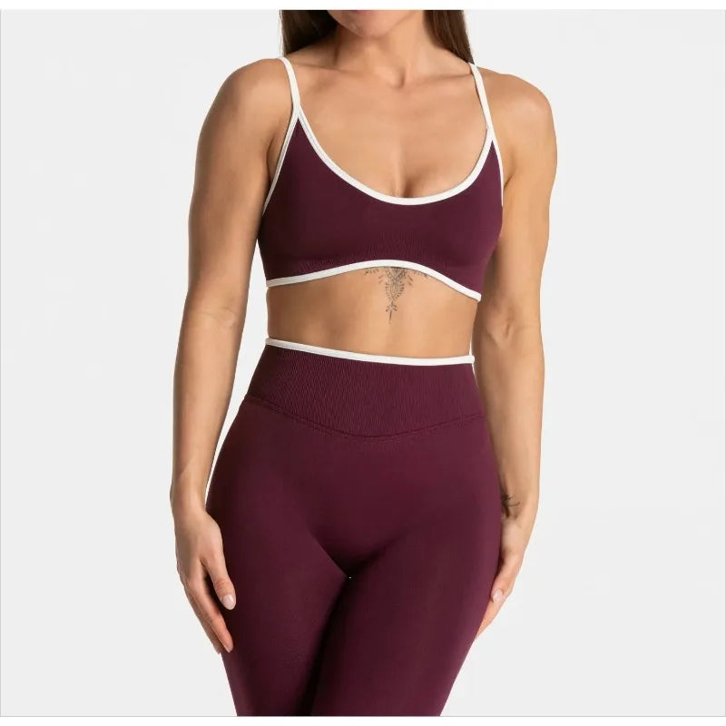 Top Fitness Alça Fina Knit com Bojo — Costas Abertas e Toque Suave