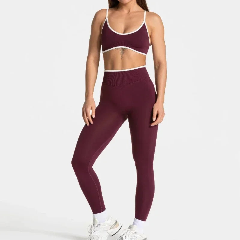 Top Fitness Alça Fina Knit com Bojo — Costas Abertas e Toque Suave