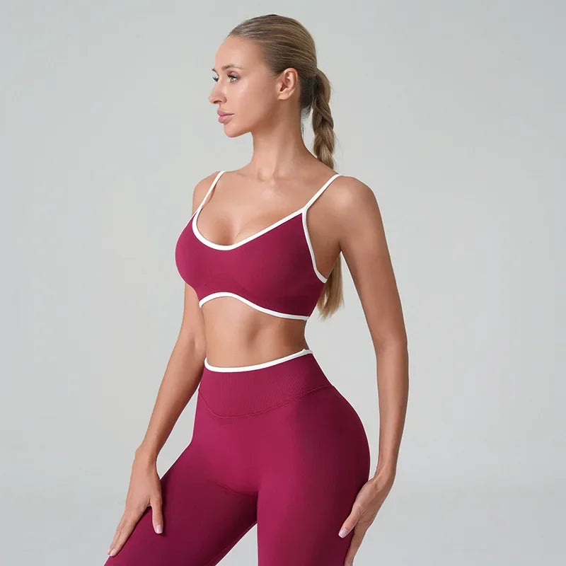 Top Fitness Alça Fina Knit com Bojo — Costas Abertas e Toque Suave