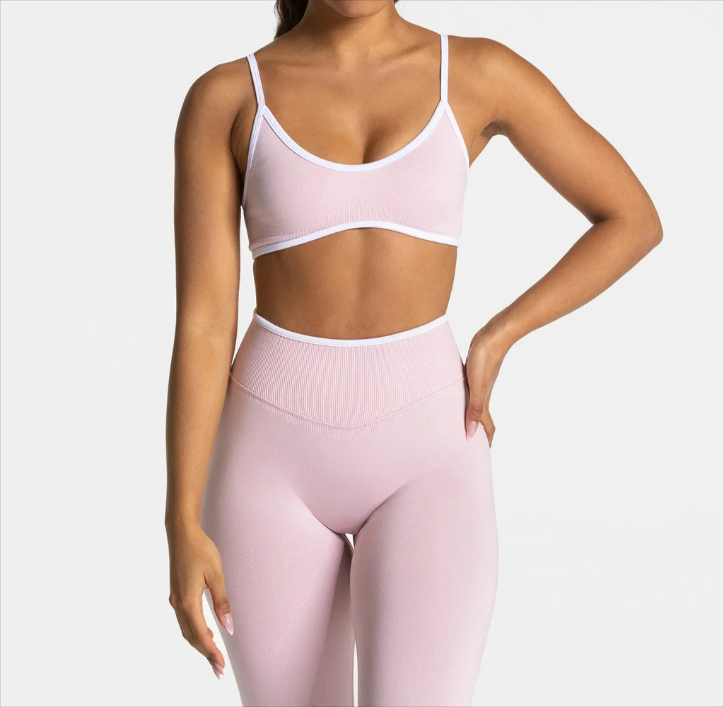 Top Fitness Alça Fina Knit com Bojo — Costas Abertas e Toque Suave