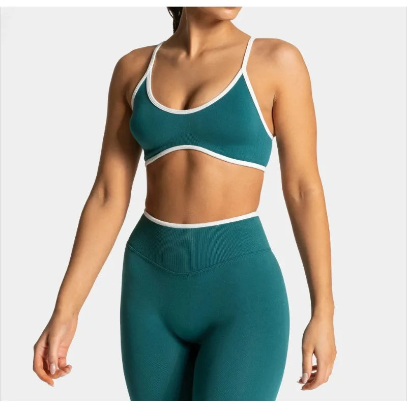 Top Fitness Alça Fina Knit com Bojo — Costas Abertas e Toque Suave